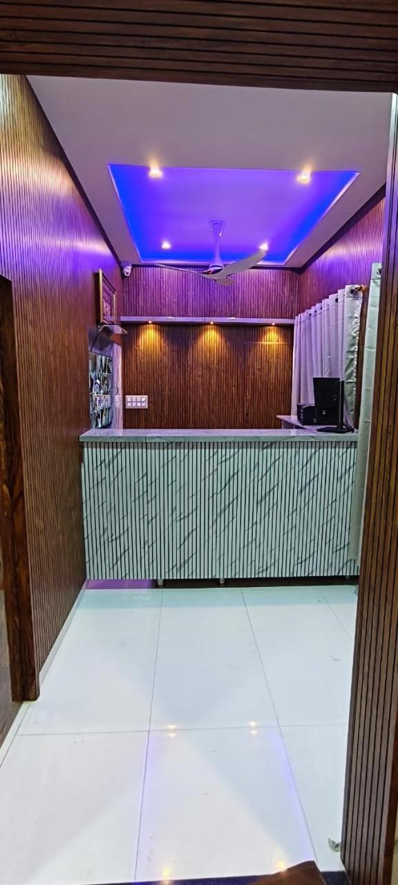 V R S Luxury Ac Dormitory Mysore Exterior photo